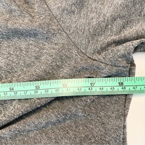 Isabella Oliver Maternity Dress Criss Cross Sz 10 (4) Grey Midi Minimalist - Picture 8 of 10